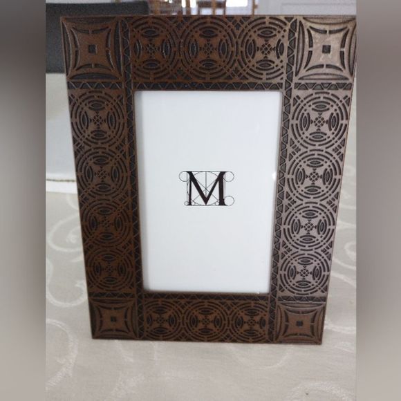 NEW in box Metropolitan Museum of Art NY Photo Texture Frame - Picture 1 of 12
